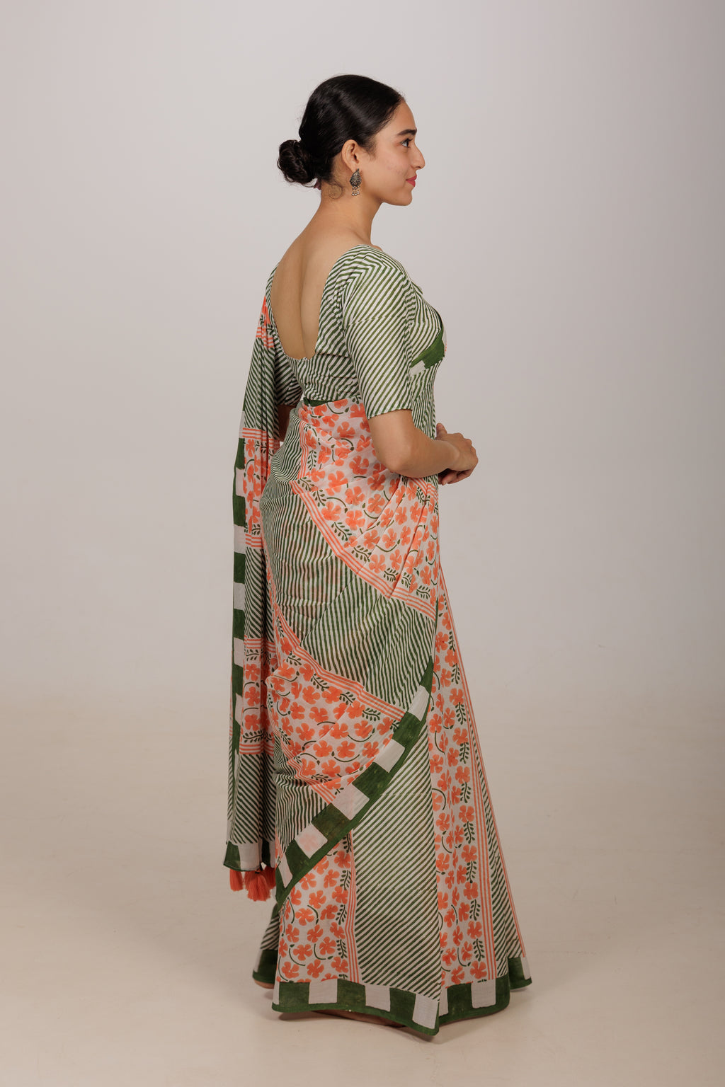 Vel Butti Olive