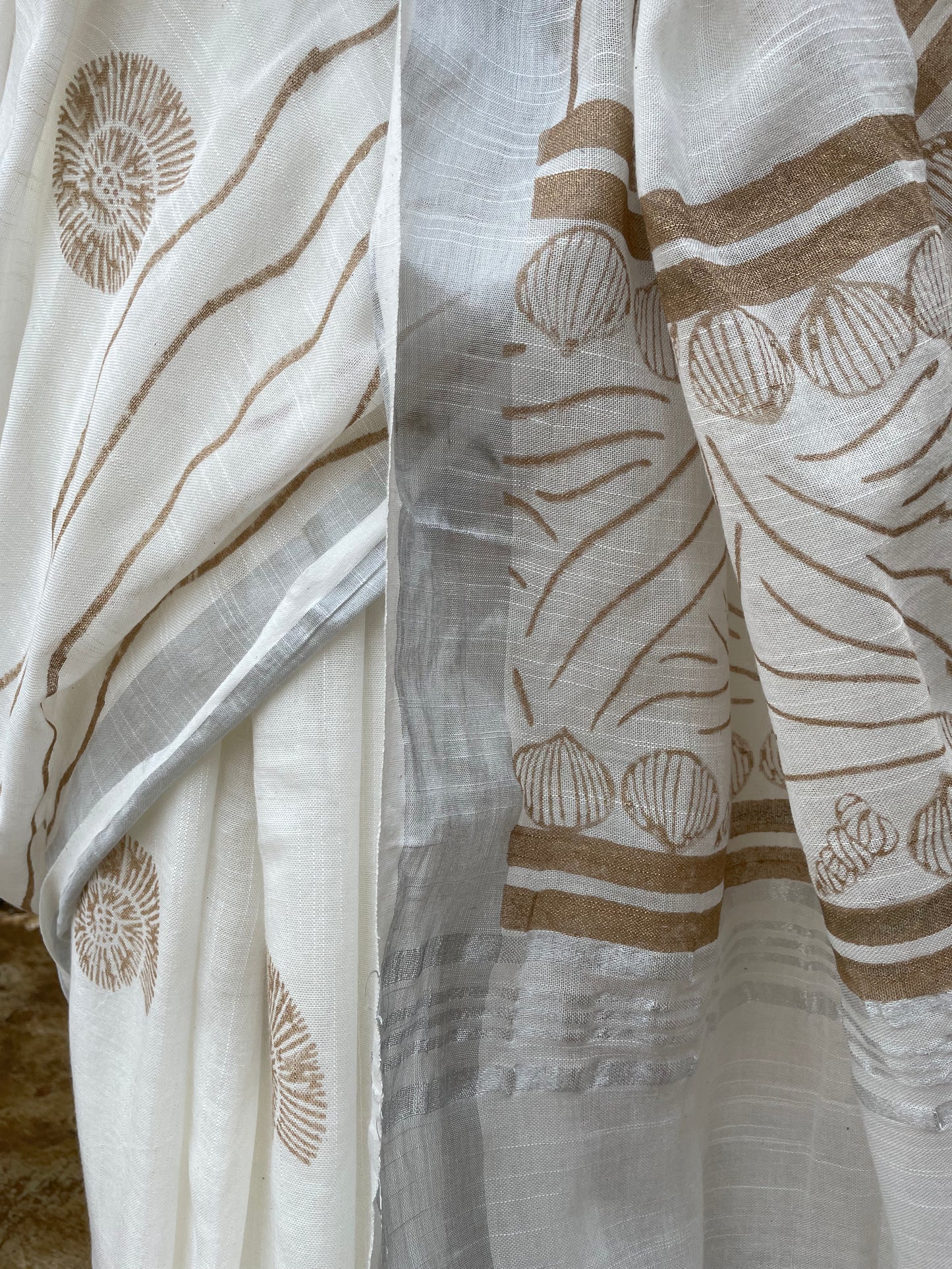 Conchas White ~ Linen
