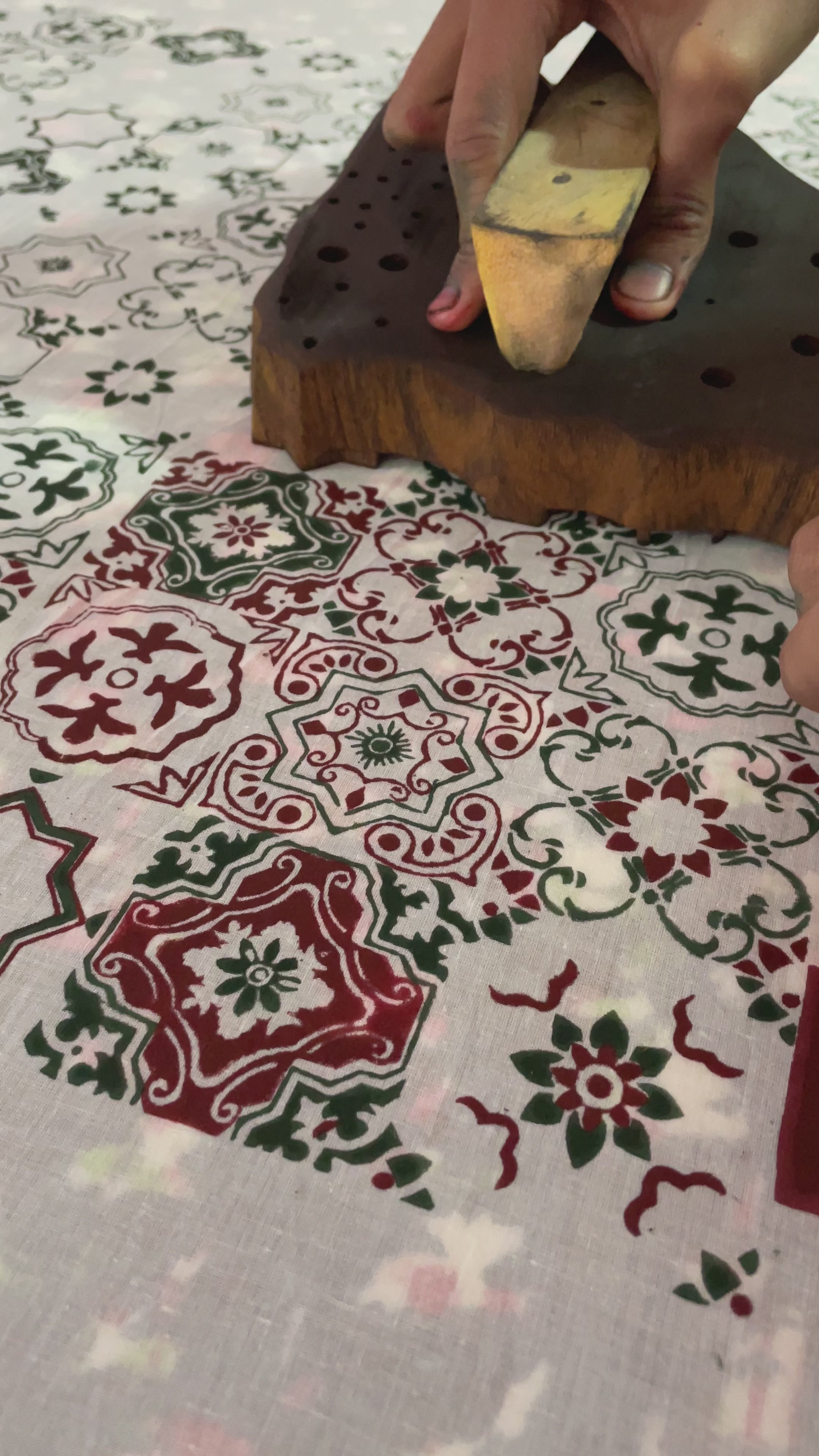 Azulejo Red RTW